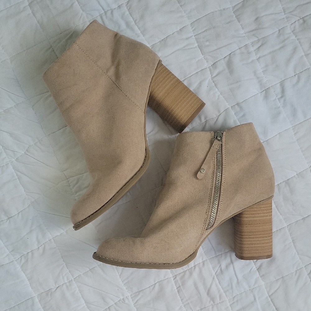 Target DV Tan Ankle Boots